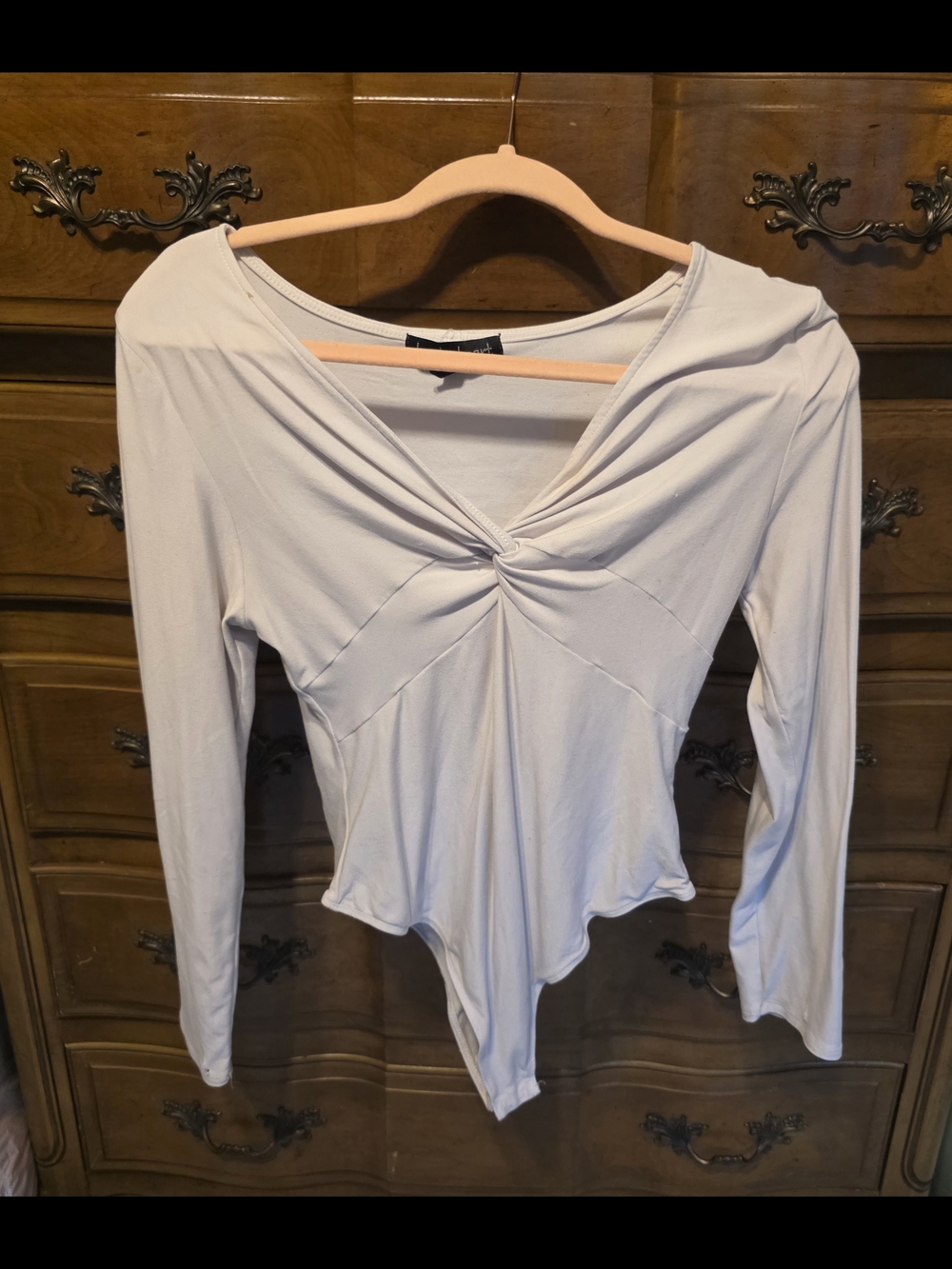 Derek Heart Twist-Front Long Sleeve Bodysuit - White